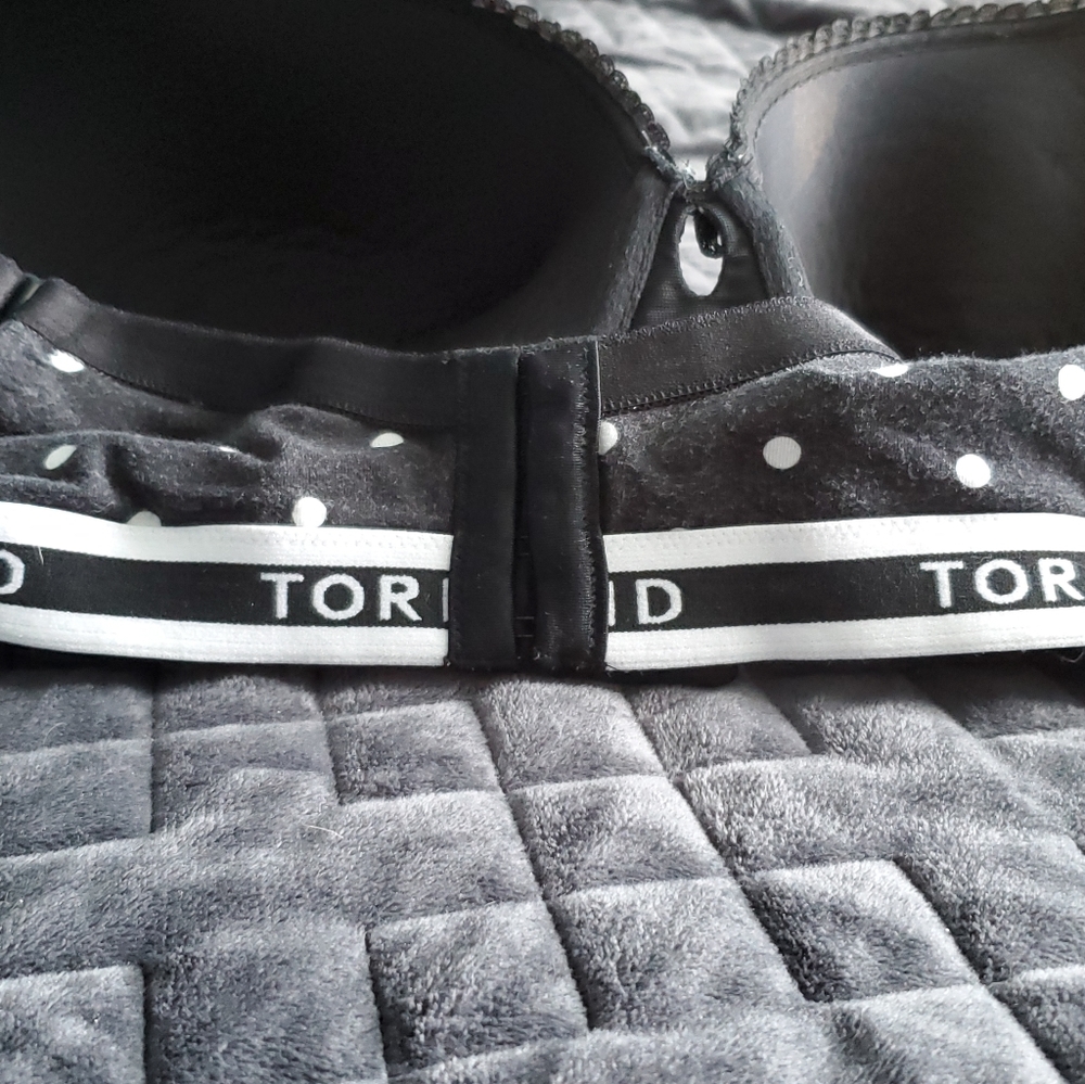 Torrid bra - Picture 3 of 4